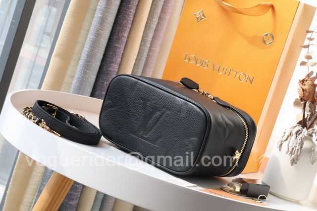 M45608 Vanity 19 M45608 Vanity 19