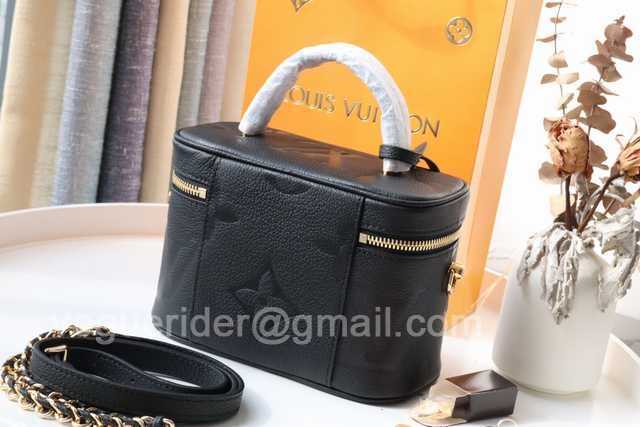 M45608 Vanity 19 M45608 Vanity 19
