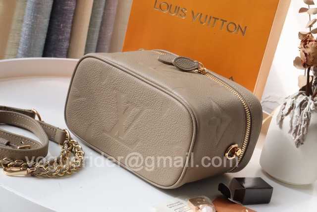 M45608 Vanity 19 M45608 Vanity 19
