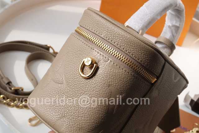M45608 Vanity 19 M45608 Vanity 19