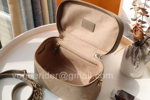 M45608 Vanity 19 M45608 Vanity 19