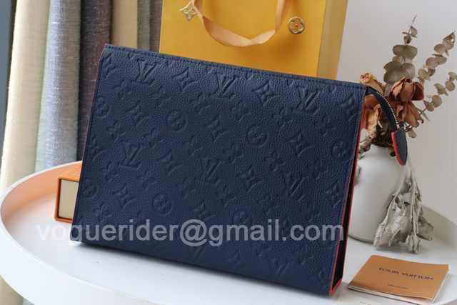 M41058/M45665 Toilet Bag 26 M41058/M45665 Toilet Bag 26