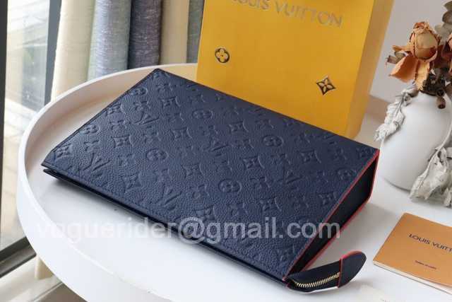 M41058/M45665 Toilet Bag 26 M41058/M45665 Toilet Bag 26