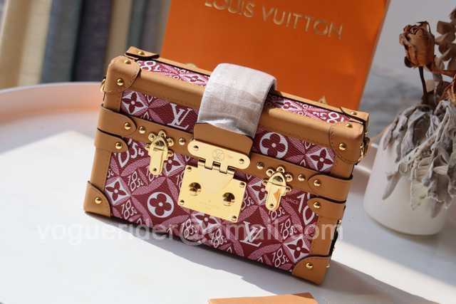 M40273 Petite Malle 19 M40273 Petite Malle 19