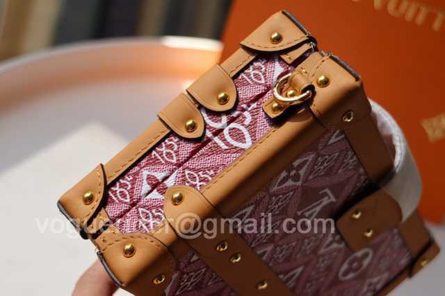 M40273 Petite Malle 19 M40273 Petite Malle 19