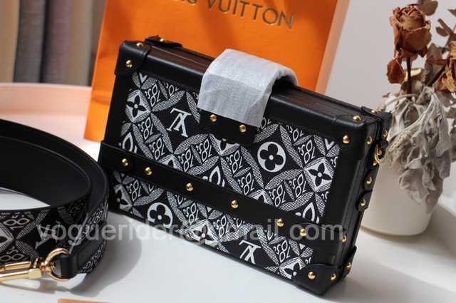 M40273 Petite Malle 19 M40273 Petite Malle 19