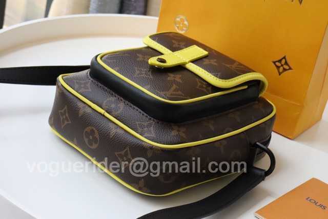 M69404 Wearable Wallet 17 M69404 Wearable Wallet 17