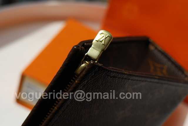 M47544 Toilet Bag 19 M47544 Toilet Bag 19