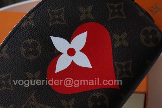 M80283 Game on Pochette Cosmetique M80283 Game on Pochette Cosmetique