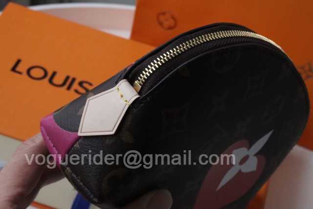 M80283 Game on Pochette Cosmetique M80283 Game on Pochette Cosmetique