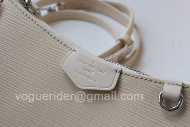 M80483 Easy Pouch On Strap 19 M80483 Easy Pouch On Strap 19