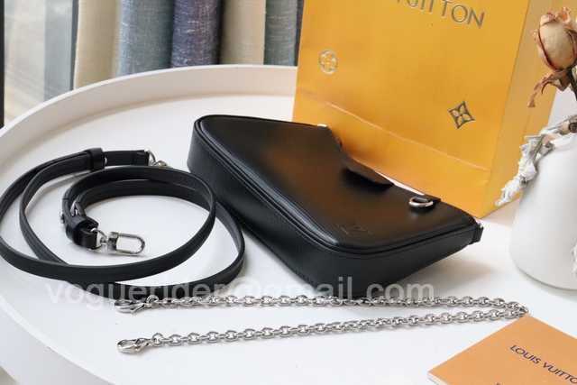 M80483 Easy Pouch On Strap 19 M80483 Easy Pouch On Strap 19