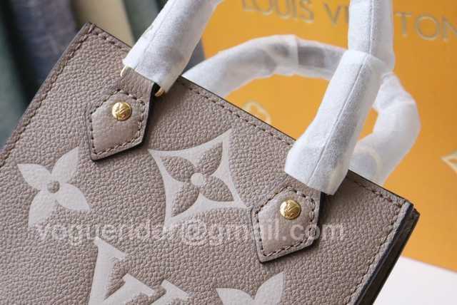 M57937 Petit Sac Plat 17 M57937 Petit Sac Plat 17