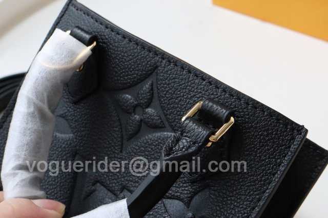 M80478 Petit Sac Plat 17 M80478 Petit Sac Plat 17