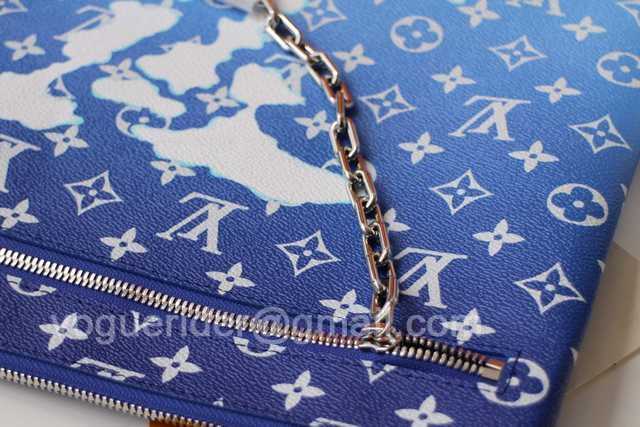 M45480 Etui Voyage 33 M45480 Etui Voyage 33