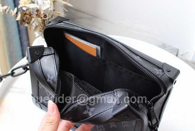 M44478 Soft Trunk 25 M44478 Soft Trunk 25