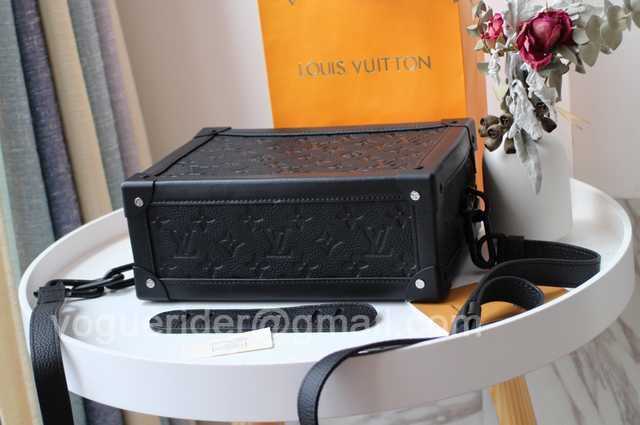 M44478 Soft Trunk 25 M44478 Soft Trunk 25