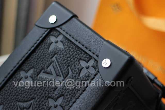M44478 Soft Trunk 25 M44478 Soft Trunk 25