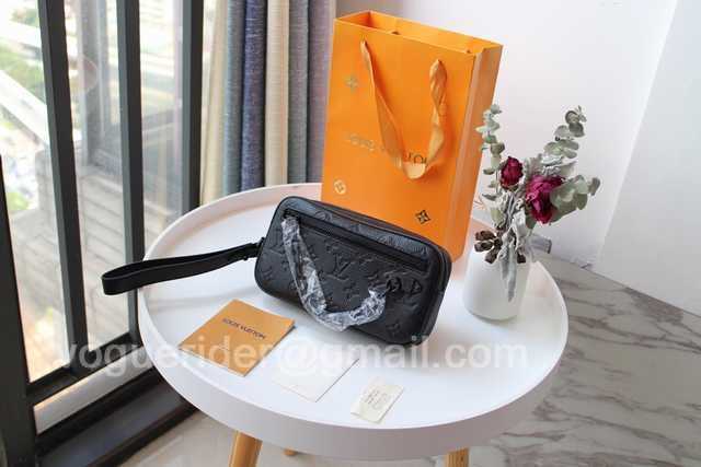 M44482 Pochette Volga 23 M44482 Pochette Volga 23
