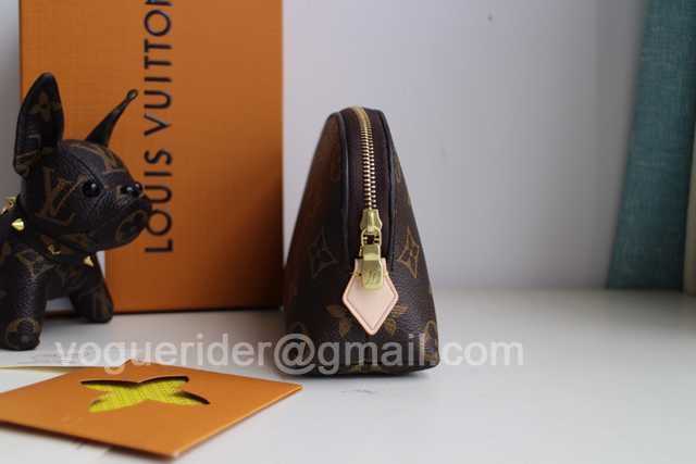 M47515 Cosmetic Bag 17 M47515 Cosmetic Bag 17