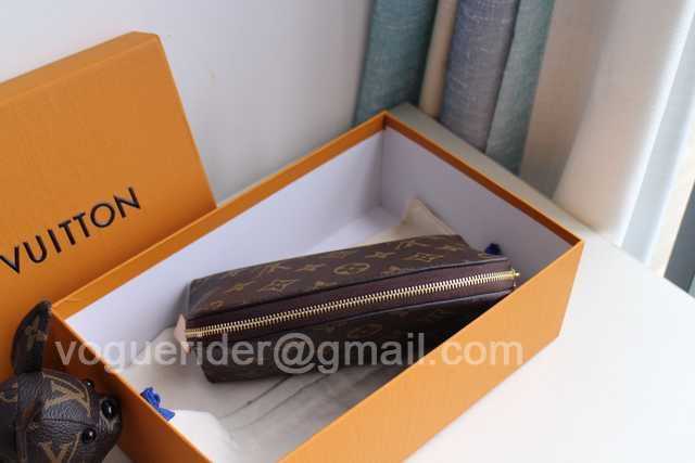 M47515 Cosmetic Bag 17 M47515 Cosmetic Bag 17