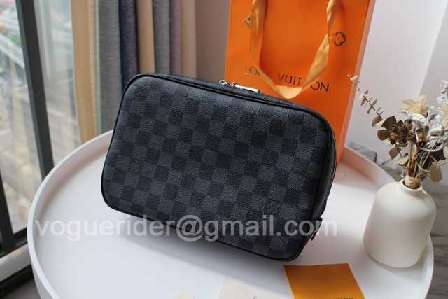 M47521 Cosmetic Bag 24 M47521 Cosmetic Bag 24