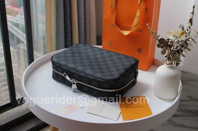 M47521 Cosmetic Bag 24 M47521 Cosmetic Bag 24