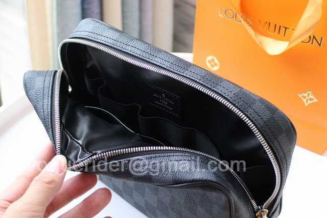 M47521 Cosmetic Bag 24 M47521 Cosmetic Bag 24