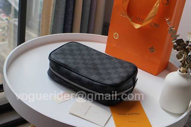 M43384 Cosmetic Bag 21 M43384 Cosmetic Bag 21