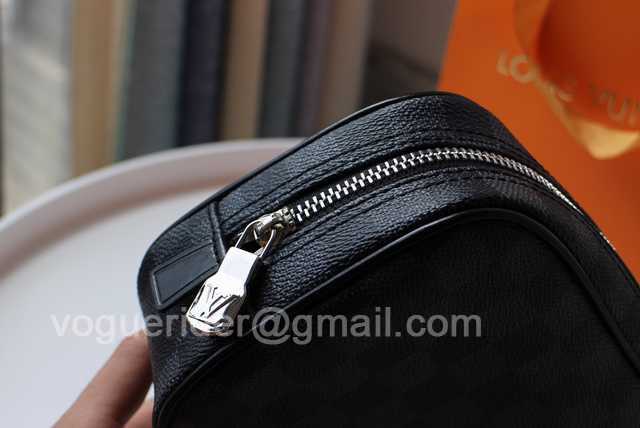M43384 Cosmetic Bag 21 M43384 Cosmetic Bag 21