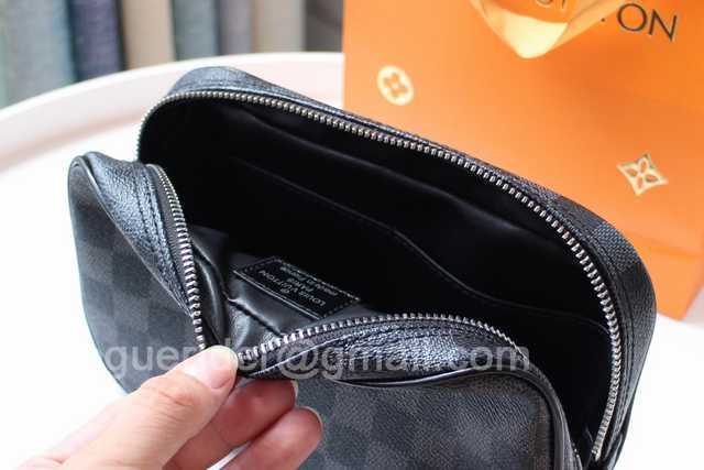 M43384 Cosmetic Bag 21 M43384 Cosmetic Bag 21