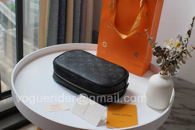 M43384 Cosmetic Bag 21 M43384 Cosmetic Bag 21