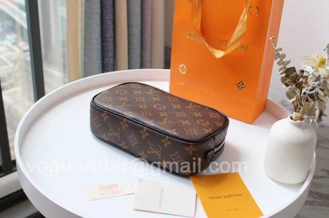 M43384 Cosmetic Bag 21 M43384 Cosmetic Bag 21