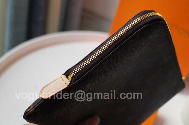 M44191 Etui Voyage 24 Tan M44191 Etui Voyage 24 Tan