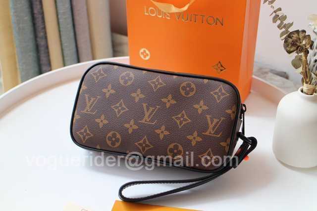 M44482 Pochette Volga 23 M44482 Pochette Volga 23