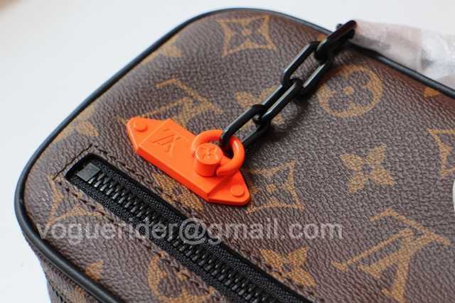 M44482 Pochette Volga 23 M44482 Pochette Volga 23