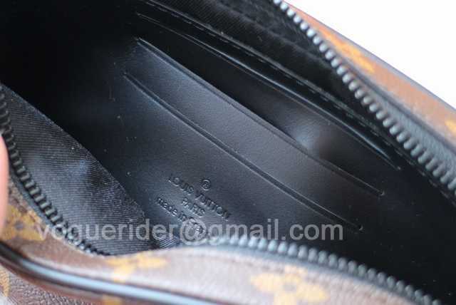 M44482 Pochette Volga 23 M44482 Pochette Volga 23