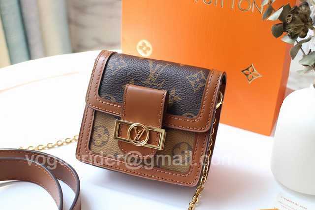 M68621 Dauphine BB 12 Belt Bag M68621 Dauphine BB 12 Belt Bag