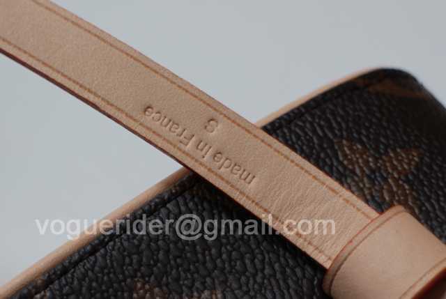 M51855 Belt Bag 17 M51855 Belt Bag 17