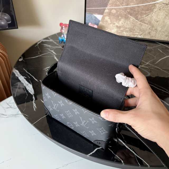 M81783 Steamer 18 M81783 Steamer 18