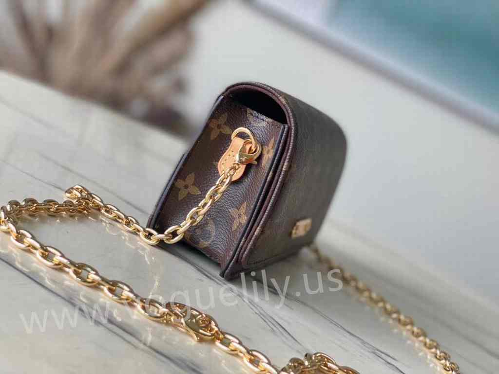 M82509 Lily Wallet On Chain 20 M82509 Lily Wallet On Chain 20