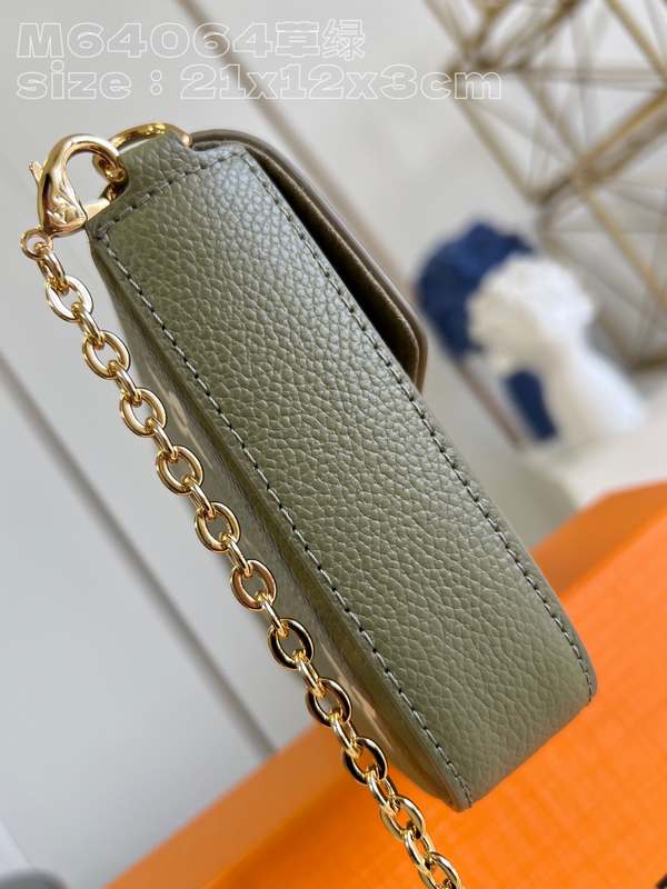 M82480 Pochette Félicie 21 M82480 Pochette Félicie 21