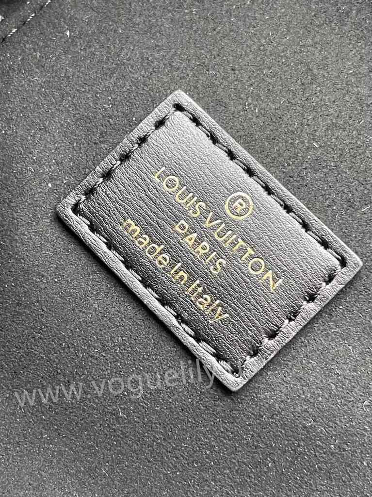 M47125 Vanity Chain Pouch 19 M47125 Vanity Chain Pouch 19