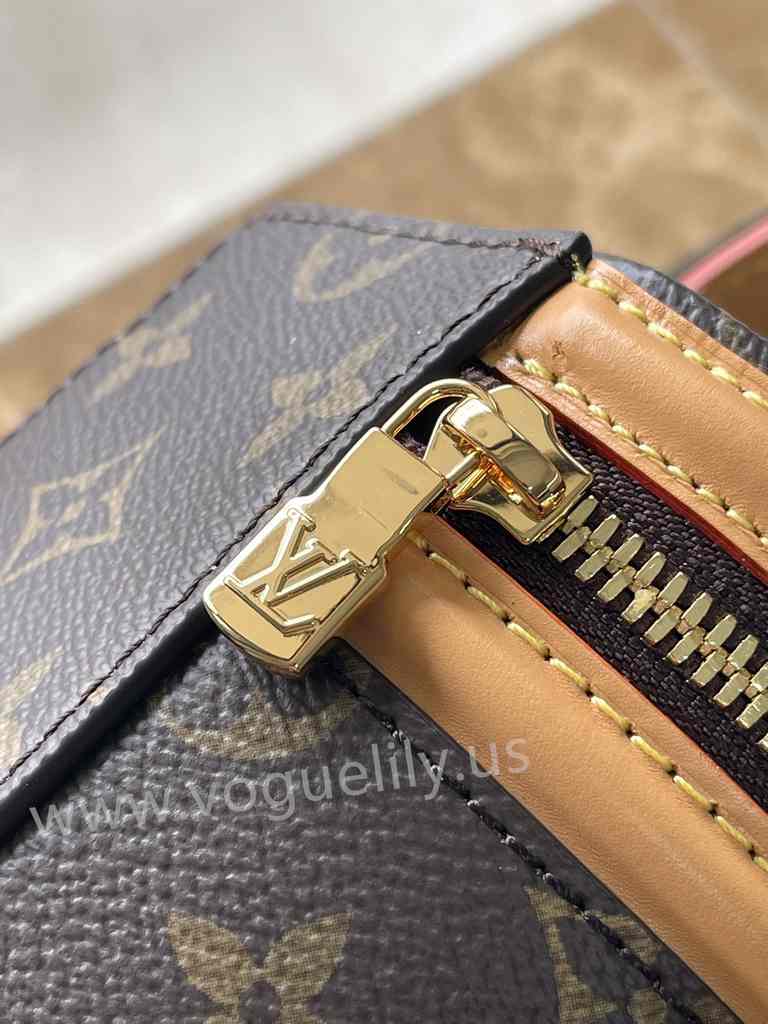 M82952 Nano Cannes 14 M82952 Nano Cannes 14