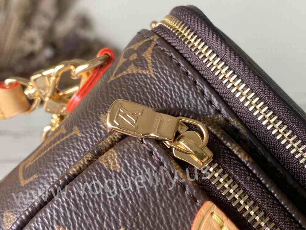 M82335 Mini Bumbag 17 M82335 Mini Bumbag 17