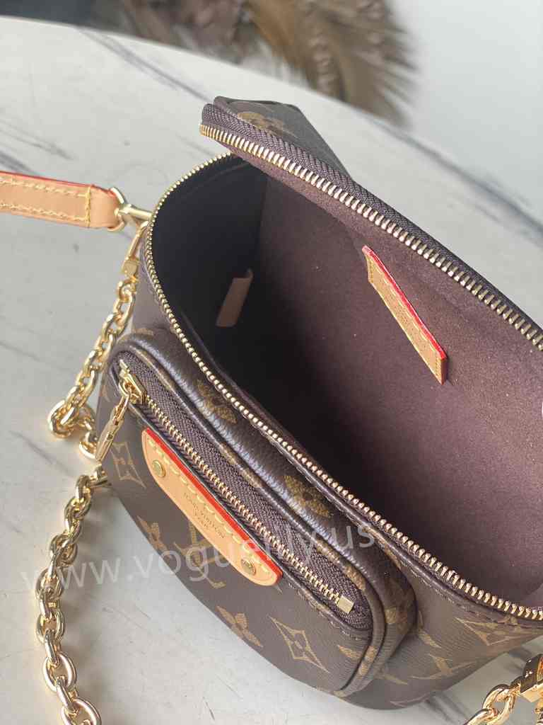 M82335 Mini Bumbag 17 M82335 Mini Bumbag 17