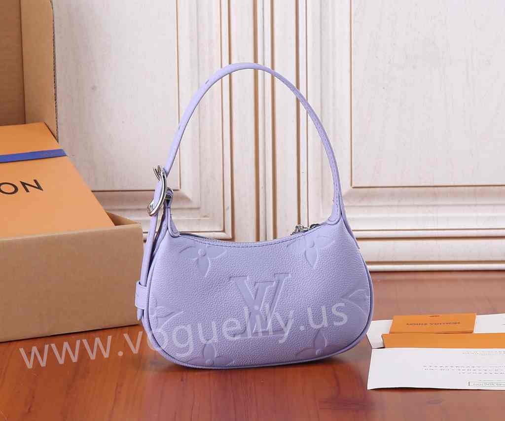 M82426 Mini Moon 20 M82426 Mini Moon 20