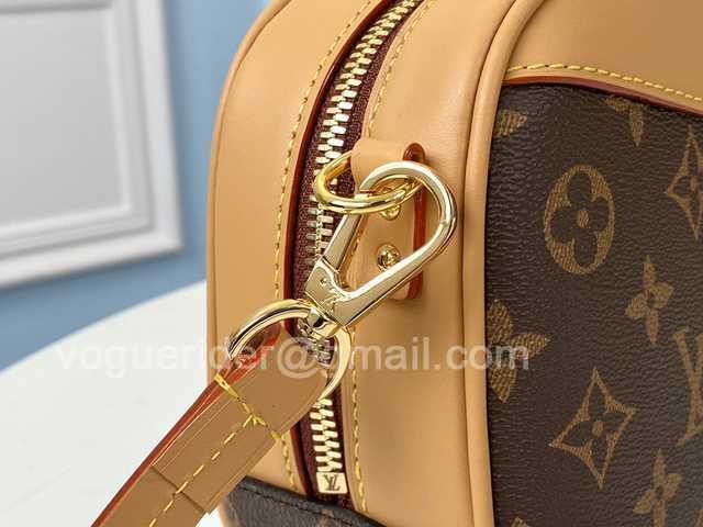 M45528 Mini Luggage 22 M45528 Mini Luggage 22