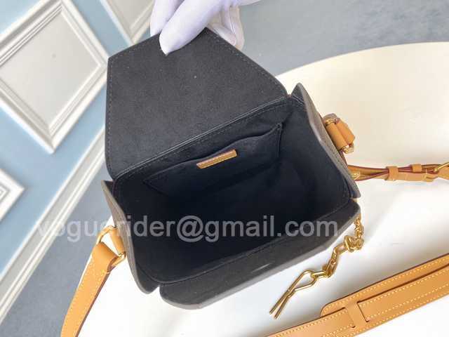 M61111 Chalk 22 M61111 Chalk 22