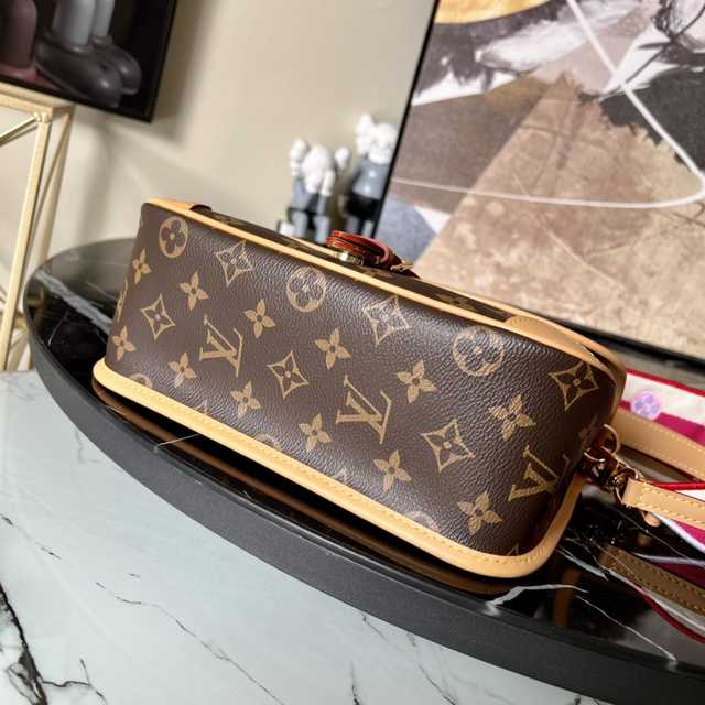 M45985 Diane 25 M45985 Diane 25